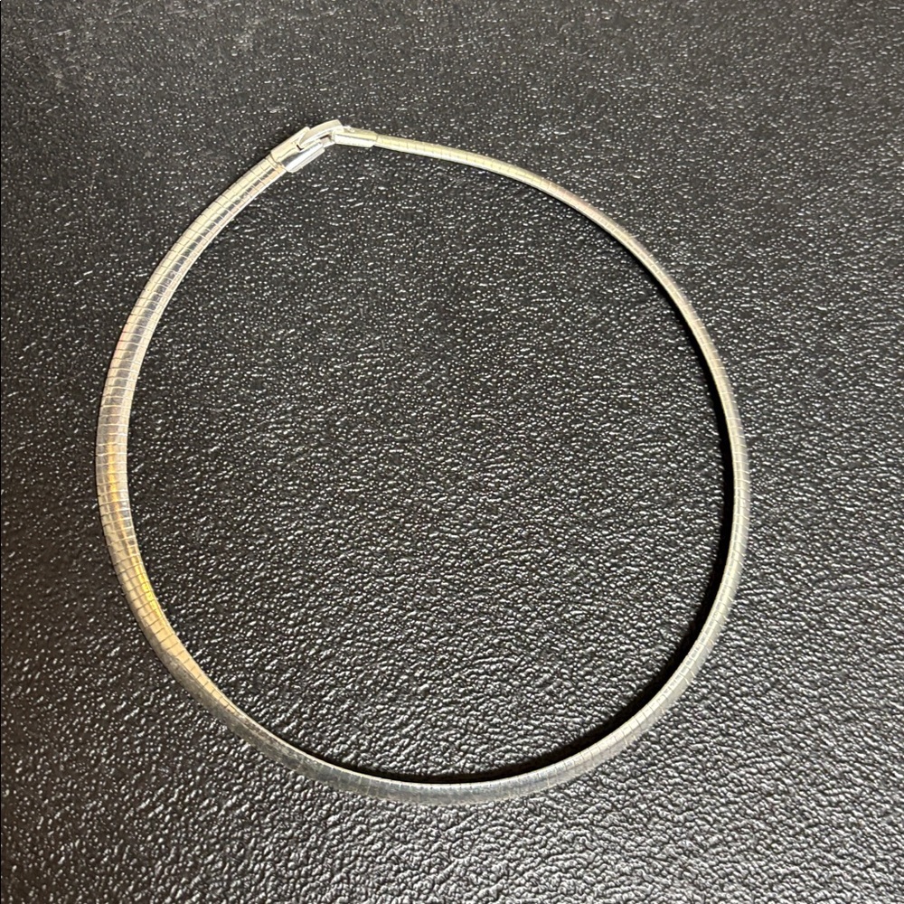 Herringbone Omega Elegant Silver Tone Choker Necklace - Picture 6 of 7